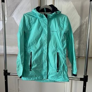 Vineyard Vines womens raincoat